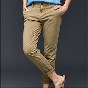 GAP Girlfriend Chinos Tan Mid Rise Twill Trim Khakis
size 4